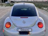 Volkswagen Beetle 2000 года за 1 500 000 тг. в Актау – фото 2