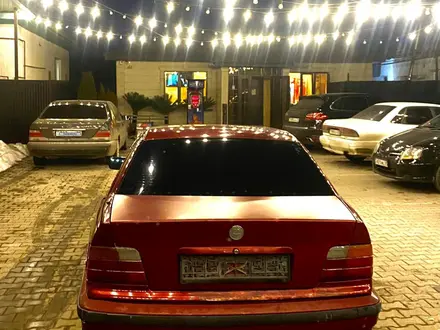 BMW 320 1992 года за 730 000 тг. в Алматы – фото 3