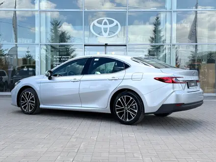Toyota Camry Luxe 2026 года за 23 190 000 тг. в Астана – фото 6