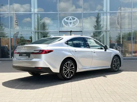 Toyota Camry Luxe 2026 года за 23 190 000 тг. в Астана – фото 4