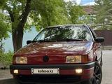 Volkswagen Passat 1993 года за 1 950 000 тг. в Караганда