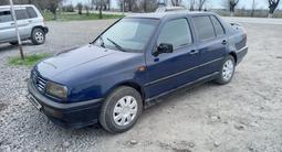 Volkswagen Vento 1993 года за 1 200 000 тг. в Кордай – фото 2
