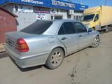 Mercedes-Benz C 180 1994 года за 1 750 000 тг. в Кокшетау – фото 3