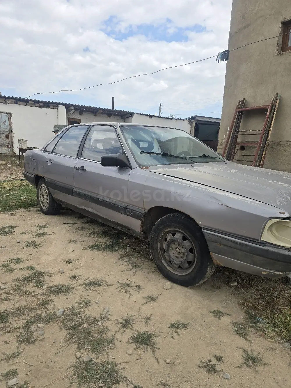 Audi 100, 1986