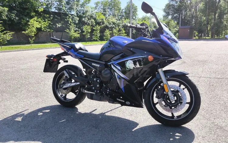 Yamaha  XJ6 (FZ6R) 2013 годаүшін3 500 000 тг. в Алматы