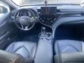 Toyota Camry 2021 годаүшін14 800 000 тг. в Уральск – фото 13