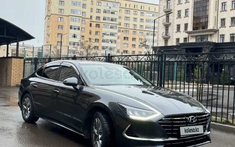 Hyundai Sonata 2020 года за 11 500 000 тг. в Астана