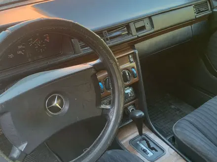 Mercedes-Benz E 230 1990 года за 1 300 000 тг. в Кызылорда – фото 6