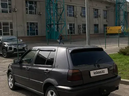 Volkswagen Golf 1994 года за 1 770 000 тг. в Алматы – фото 3