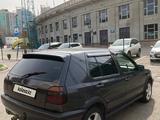 Volkswagen Golf 1994 годаүшін1 770 000 тг. в Алматы
