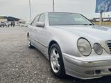 Mercedes-Benz E 320 2000 годаүшін3 900 000 тг. в Туркестан