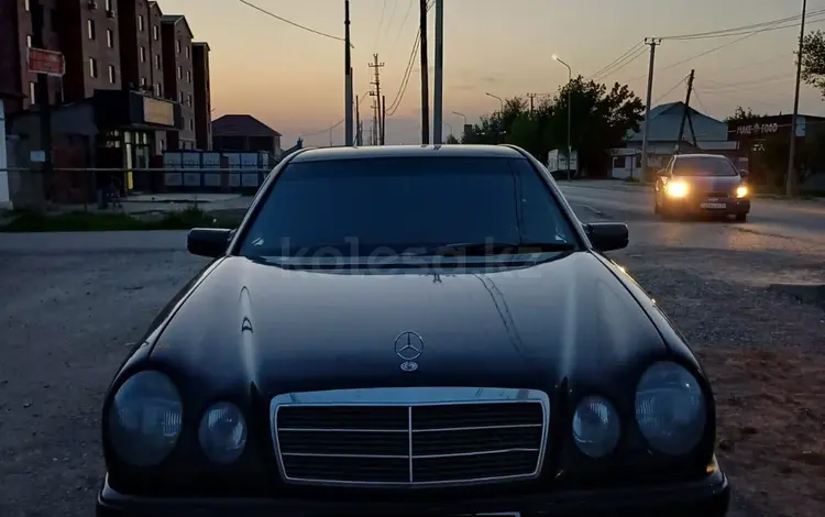 Mercedes-Benz E 280 1998 года за 2 950 000 тг. в Шымкент