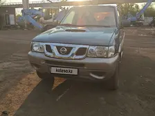 Nissan Terrano, 2001