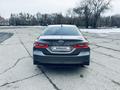 Toyota Camry 2022 года за 13 000 000 тг. в Алматы – фото 5
