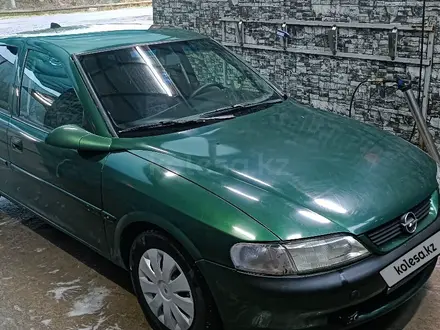 Opel Vectra 1997 года за 1 400 000 тг. в Жетысай – фото 2