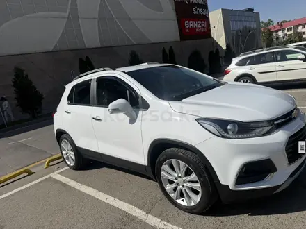 Chevrolet Tracker 2020 года за 7 000 000 тг. в Алматы – фото 4