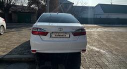 Toyota Camry 2016 годаүшін11 700 000 тг. в Актобе – фото 5
