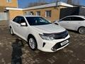 Toyota Camry 2016 годаүшін11 700 000 тг. в Актобе – фото 8