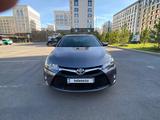 Toyota Camry 2017 года за 9 500 000 тг. в Астана