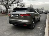 Jaguar F-Pace 2018 года за 20 500 000 тг. в Алматы – фото 4