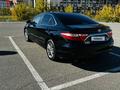 Toyota Camry 2015 года за 9 300 000 тг. в Атырау – фото 9