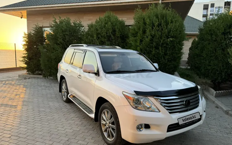 Lexus LX 570 2010 годаfor18 000 000 тг. в Актау