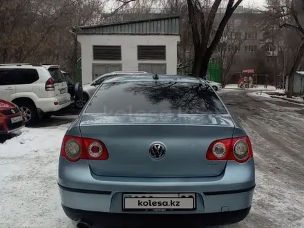 Volkswagen Passat 2005 года за 3 500 000 тг. в Алматы – фото 5