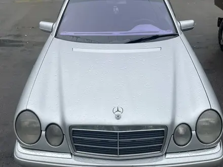 Mercedes-Benz E 300 1997 года за 2 700 000 тг. в Сатпаев