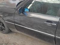 Mercedes-Benz E 220 1993 годаfor1 250 000 тг. в Павлодар