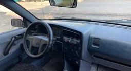 Volkswagen Passat 1993 годаfor1 650 000 тг. в Астана – фото 4