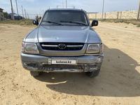 Toyota Hilux 2004 годаfor3 500 000 тг. в Атырау