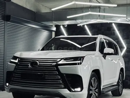 Lexus LX 600 2022 года за 69 900 000 тг. в Алматы – фото 3