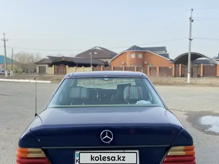 Mercedes-Benz E 200 1990 года за 1 100 000 тг. в Казалинск – фото 10