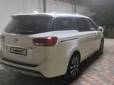 Kia Carnival 2018 годаүшін11 500 000 тг. в Туркестан – фото 4