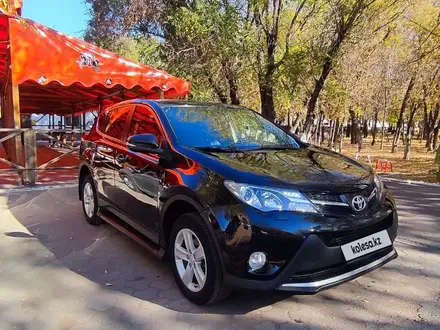 Toyota RAV4 2013 года за 9 800 000 тг. в Караганда