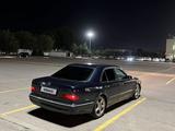 Mercedes-Benz E 320 2001 года за 2 850 000 тг. в Алматы – фото 4