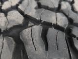 Б. У Оригинальные диски от Прадо 95 с шинами BFGoodrich All-Terrain за 550 000 тг. в Алматы – фото 4