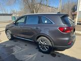 Kia Sorento 2019 года за 11 500 000 тг. в Актобе – фото 2