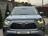 Toyota Highlander 2020 года за 23 700 000 тг. в Алматы – фото 2