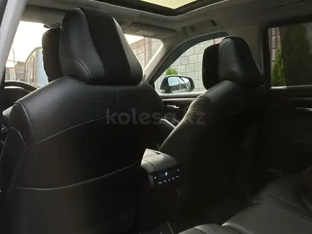 Toyota Highlander 2020 года за 23 700 000 тг. в Алматы – фото 25
