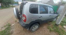 Chevrolet Niva 2011 года за 1 650 000 тг. в Уральск – фото 3