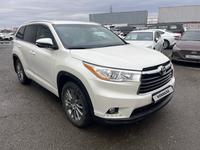 Toyota Highlander 2014 годаfor15 500 000 тг. в Атырау