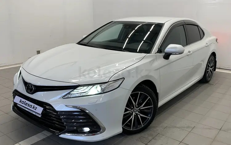 Toyota Camry 2021 года за 16 650 000 тг. в Костанай