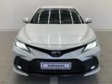 Toyota Camry 2021 года за 16 650 000 тг. в Костанай – фото 5