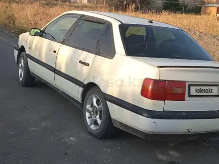 Volkswagen Passat 1994 года за 1 200 000 тг. в Сарыкемер – фото 6