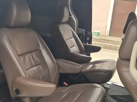 Toyota Sienna 2015 года за 14 500 000 тг. в Атырау – фото 7