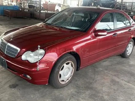 Капот Mercedes-Benz C-CLASS W203 ПРИВОЗНОЙ за 50 000 тг. в Астана