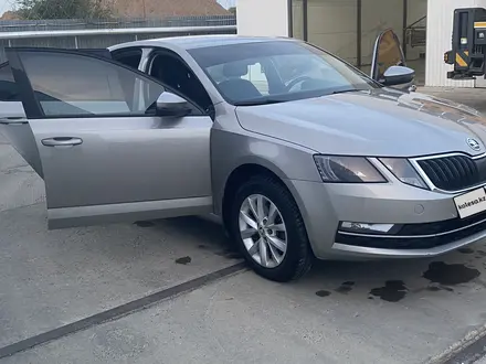 Skoda Octavia 2017 года за 10 000 000 тг. в Уральск – фото 2