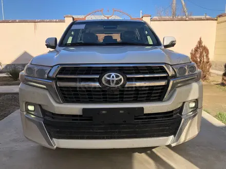 Toyota Land Cruiser 2021 года за 43 500 000 тг. в Туркестан