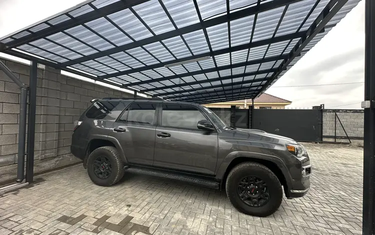 Toyota 4Runner 2021 года за 22 000 000 тг. в Алматы